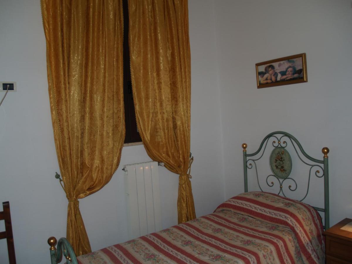 Sogni D'Oro Bed & Breakfast กร็อตตาเย ภายนอก รูปภาพ