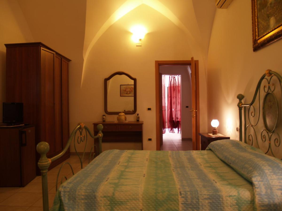Sogni D'Oro Bed & Breakfast กร็อตตาเย ภายนอก รูปภาพ