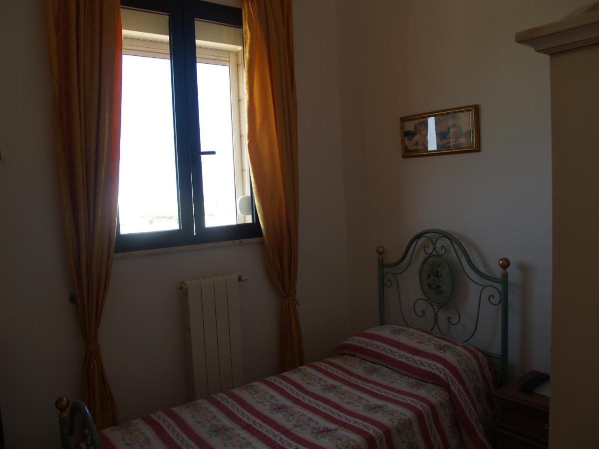 Sogni D'Oro Bed & Breakfast กร็อตตาเย ภายนอก รูปภาพ